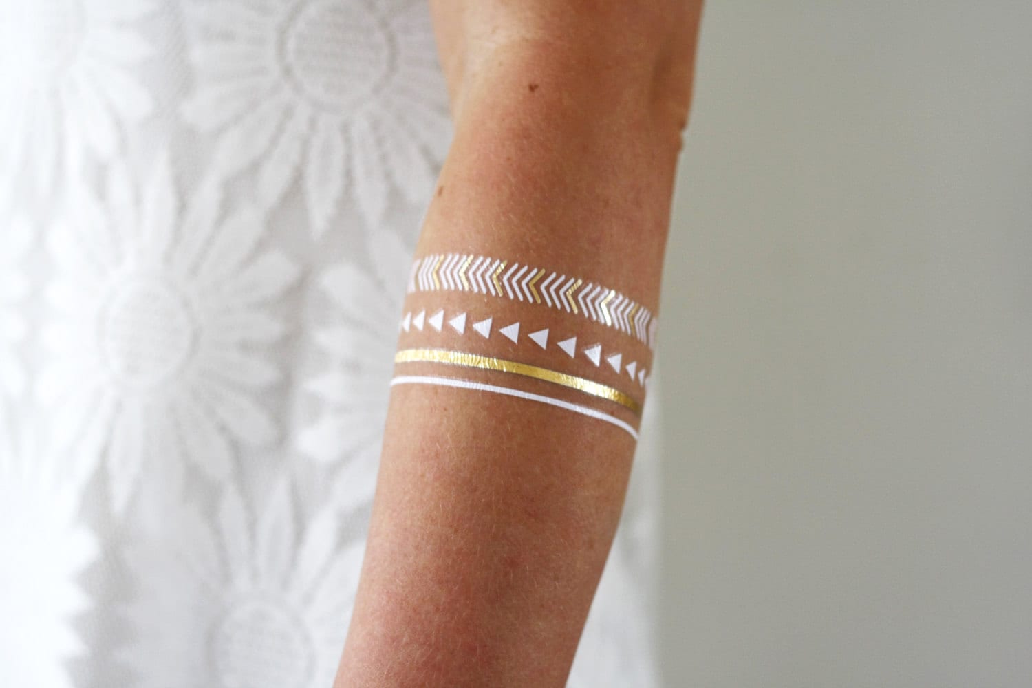 Gold Temporary Tattoo / Gold Temporary Tattoo / Henna Style Etsy UK