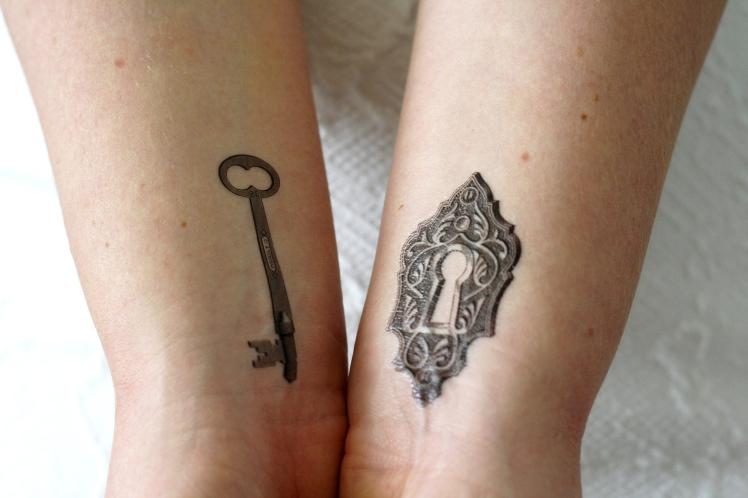 シンプルなハートのジャグアタトゥー, image size:1500x1000