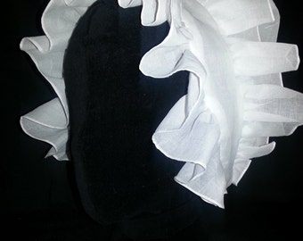 Women's Double Ruffle Cap