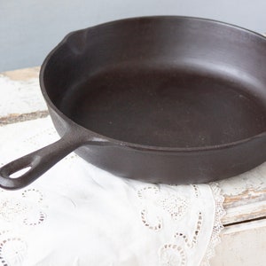 Vintage #7 Birmingham Stove and Range Skillet, Century series, 10-1/4 inch; manufactured in the 1970&#39;s, BSR Pan, Cast Iron