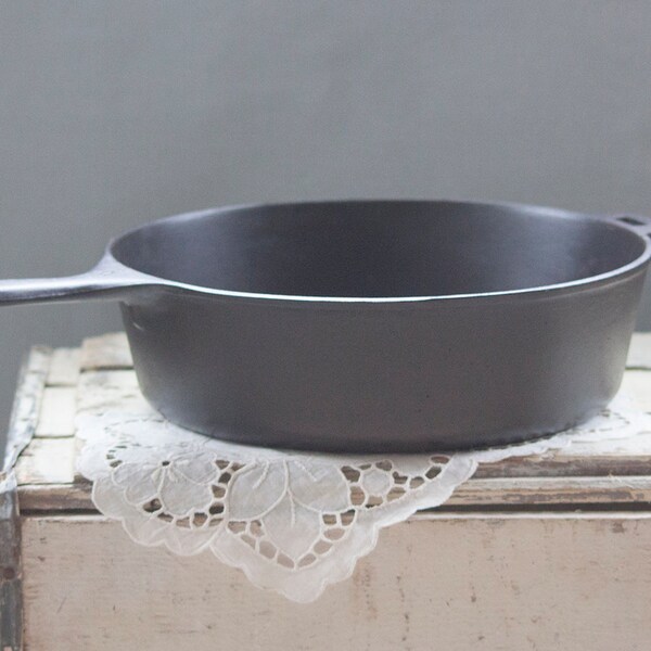 Deep #8, 10-1/2" deep unmarked cast iron skillet chicken fryer manufactured in the 1960's by Wagner Ware
