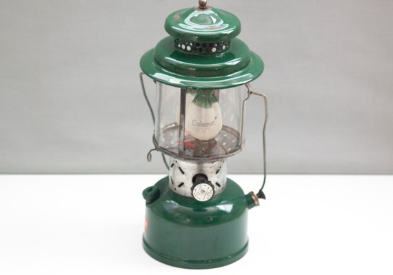 整備済み‼️☆Coleman 220C military lantern☆ Coleman US lanterns 1946 – 1960 – The Terrence Marsh Lantern