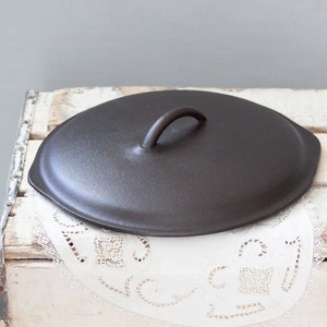 Birmingham Stove and Range Co., # 8, century series skillet cover/lid in excellent condition, manufactured in the 1970&#39;s-1980&#39;s.