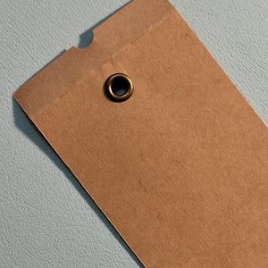 UX BOXES® Rustic Envelopes with Looping Eyelet – Vintage Style for Invitations, Packaging & Gifts | 10 PCS, 1-2 Business Days