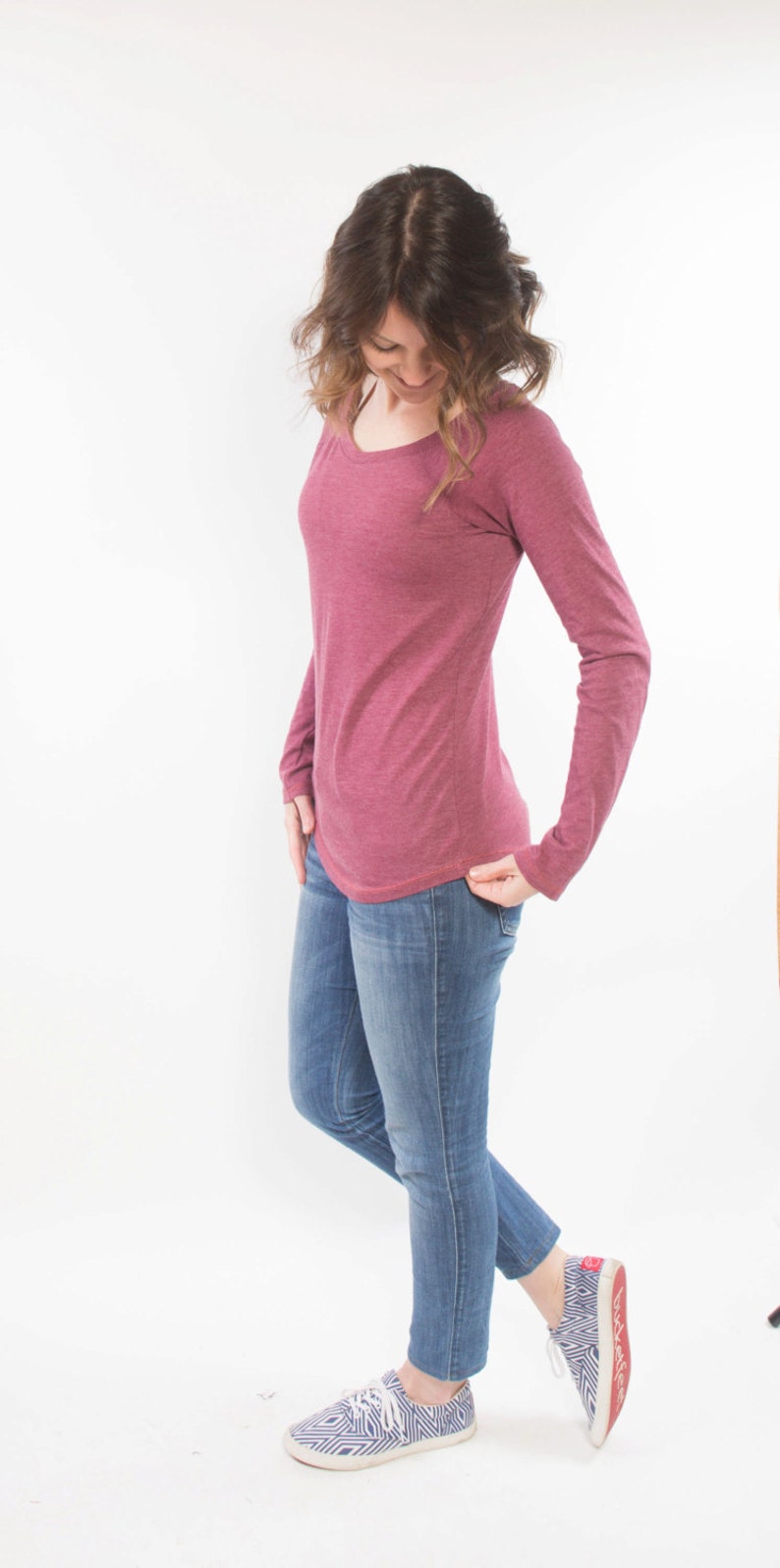 Lane Raglan, womens raglan knit shirt or hoodie with thumbhole cuffs pdf sewing pattern image 4