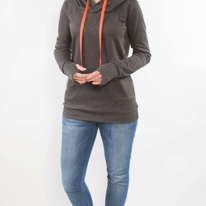 Lane Raglan, womens raglan knit shirt or hoodie with thumbhole cuffs pdf sewing pattern image 2