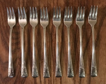 Vintage 1940s Set of 8 CAMELIA Silver Plate Cocktail Forks