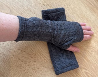 Fingerless Gloves, Dark Grey Mitts, Wrist Warmers, Hand Warmers, Gloves, Gift for Mum, Gift for women,
