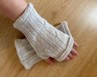 Fingerless Gloves, mitts, wrist warmers, hand warmers, gloves,  Grey