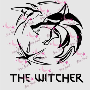 May include: Black and white graphic design of a wolf's head with the text "THE WITCHER" below. The background is a light gray with a repeating pattern of pink stars and crescent moons.