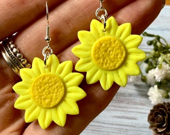 Boucles d'oreilles marguerite - Boucles d'oreilles pendantes jaune vif fait main tournesol