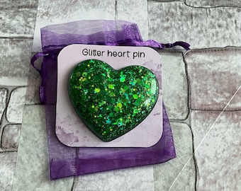 Green holographic chunky glitter heart pin