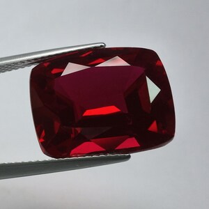 Big fine cutting cushion facet cut pigeon blood red synthetic corundum ruby loose gem