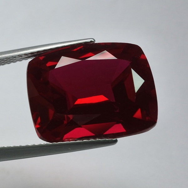 Big fine cutting cushion facet cut pigeon blood red synthetic corundum ruby loose gem