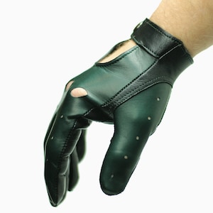 Men's car driving gloves, soft Italian nappa lamb leather, British Racing Green gloves, black and dark green gloves image 3