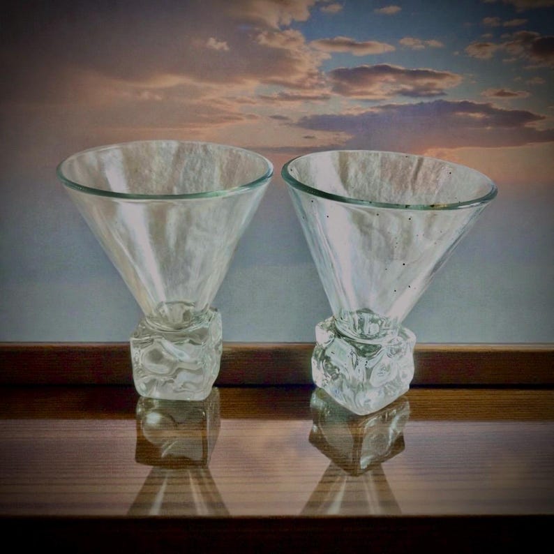 Set of 2 Vintage DiSaronno Melting Ice Cube Bottom Martini Glasses, Vintage Barware Cocktail Glasses image 7