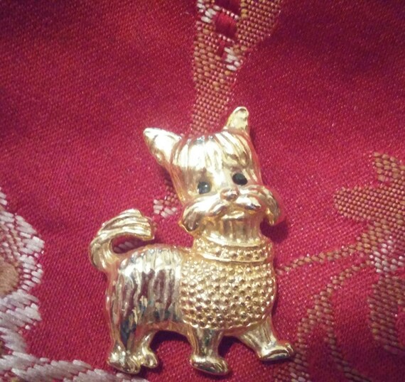 Adorable Gold Tone Yorkie Brooch Pin With Black R… - image 1