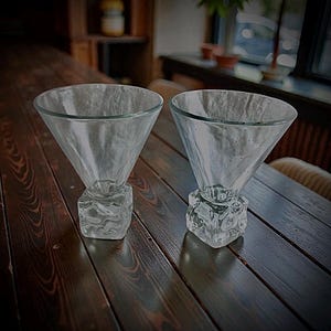Set of 2 Vintage DiSaronno Melting Ice Cube Bottom Martini Glasses, Vintage Barware Cocktail Glasses image 4