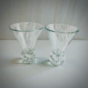 Set of 2 Vintage DiSaronno Melting Ice Cube Bottom Martini Glasses, Vintage Barware Cocktail Glasses image 9