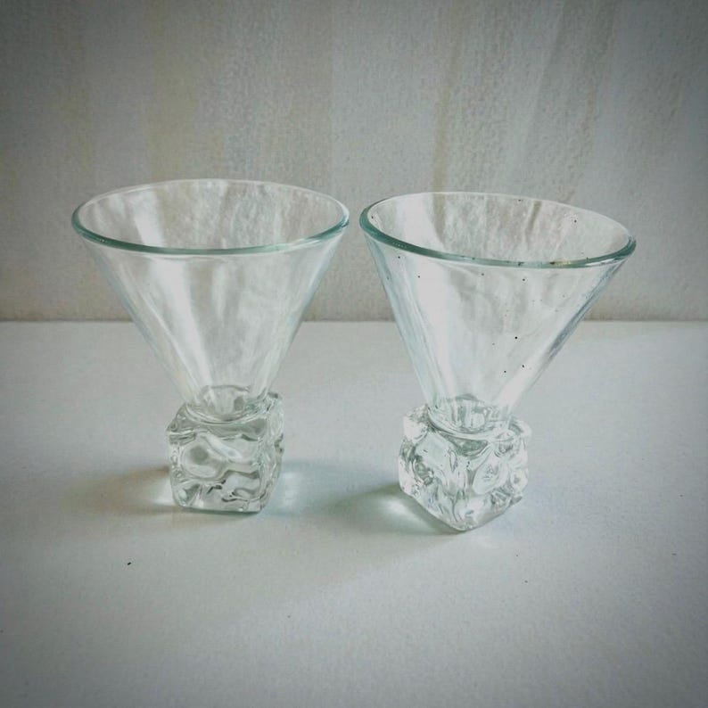 Set of 2 Vintage DiSaronno Melting Ice Cube Bottom Martini Glasses, Vintage Barware Cocktail Glasses image 9