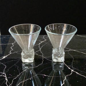 Set of 2 Vintage DiSaronno Melting Ice Cube Bottom Martini Glasses, Vintage Barware Cocktail Glasses image 1
