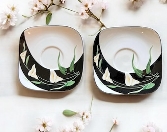 Ein Set von zwei Vintage Sango Quadrille Black Lilies 6.5 Dessert/Salatteller - 3 Sets verfügbar
