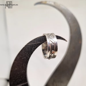 Forged Silver Ring with copper dots. EU size 56.5 image 3