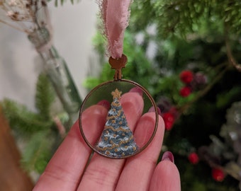 Christmas tree - Vintage opticians lens ornament