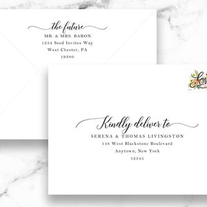 Peut inclure: Une enveloppe blanche avec du texte en calligraphie noire. Le texte indique "the future" suivi du nom et de l'adresse de l'exp&eacute;diteur, "MR. & MRS. BARON, 1234 Seed Invites Way, West Chester, PA 19380". Le texte "Kindly deliver to" est suivi du nom et de l'adresse du destinataire, "SERENA & THOMAS LIVINGSTON, 148 West Blackstone Boulevard, Anytown, New York 12345".