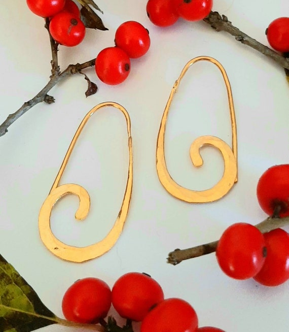 24K Gold Earrings. Solid 24K Gold  Hoops In Hammered Spiral Loop Design.