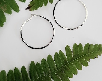 Handcrafted Platinum Hoop Earrings: Minimalist Artisan Design