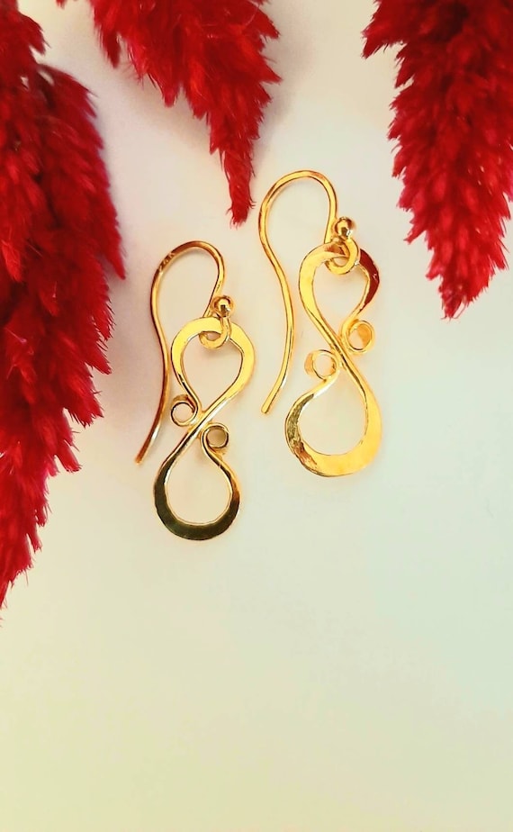 24K Gold Earrings. 2.5 Gram Solid 24K Gold Double Curve Design. Pretty Pure Gold Dangle Earrings