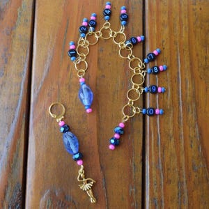 Beaded Knitting Row Counter: 1-100 Long Chain Style with Lever Lock Progress Keeper