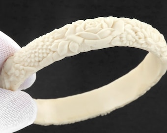 1940s - Vintage Carved Creamy-White Celluloid Floral Bangle Bracelet