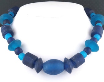 1980s - Superb Vintage Cobalt & Aqua Blue Art Glass Beads Necklace - 16"