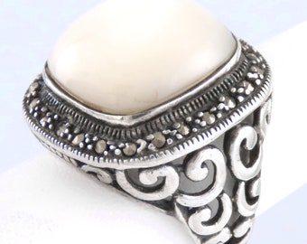 Signed CFJ - Vintage Mother of Pearl Cabochon Sterling Silver Ring - Size 6.75