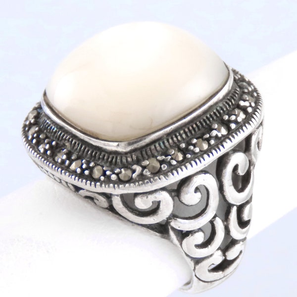 Signed CFJ - Vintage Mother of Pearl Cabochon Sterling Silver Ring - Size 6.75