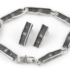 1970s - Hallmarked Vintage Brutalist Modernist Sterling Silver Bracelet & Earrings Set