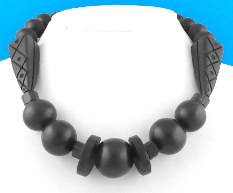 Chunky Vintage Carved Black Exotic Wood Beads Boho Style Necklace 17 image 8