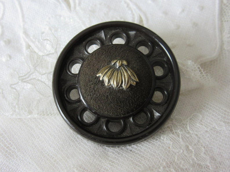 brass fabric lovely! cone flower plastic openwork border i Large vintage sewing button