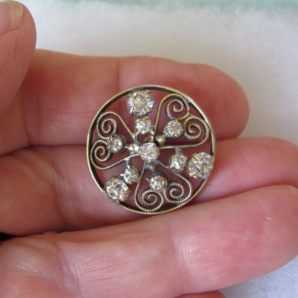 SALE - Beautiful openwork jewel button - early 20th century - prong set glass with heart shaped filigree type design