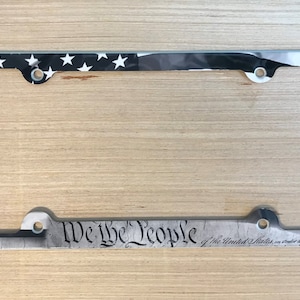 Nous, le peuple, porte-plaque d'immatriculation, décoration patriotique, drapeau américain, cadre pour plaque d'immatriculation imprimé en noir et blanc