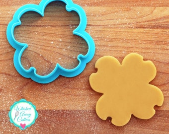 Dogwood Flower Cookie Cutter and Fondant Cutter - **Guideline Sketch To Print Below**
