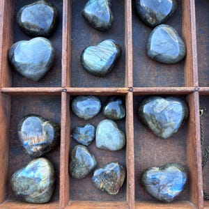 Labradorite Heart, labradorite, crystal healing, crystal heart, gemstone heart, stone heart, love, Valentine’s Gift