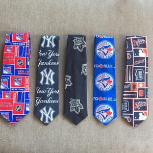 Tie / MLB and NHL Neck Tie / New York Yankees Neck Tie, Men&#39;s Tie, Boy&#39;s Tie, Clip on Tie or Tie Up Tie - Custom orders available