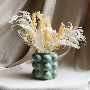 Concrete vase Globuli | decorative concrete object | concrete vase | concrete pencils holder | concrete decor | makeup brush holder | props