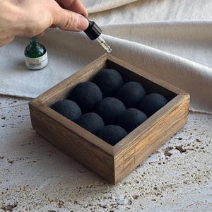 ARÖMA - concrete essential oils diffuser | handmade wood box | concrete table decor | concrete diffuser | concrete beads oils diffuser