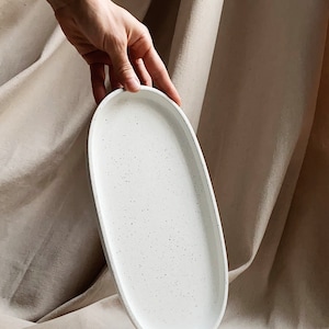 OVUM XL - Concrete catchall tray | decorative bowl | concrete decor | concrete tray | jewelry display | concrete decor | mid-century | props
