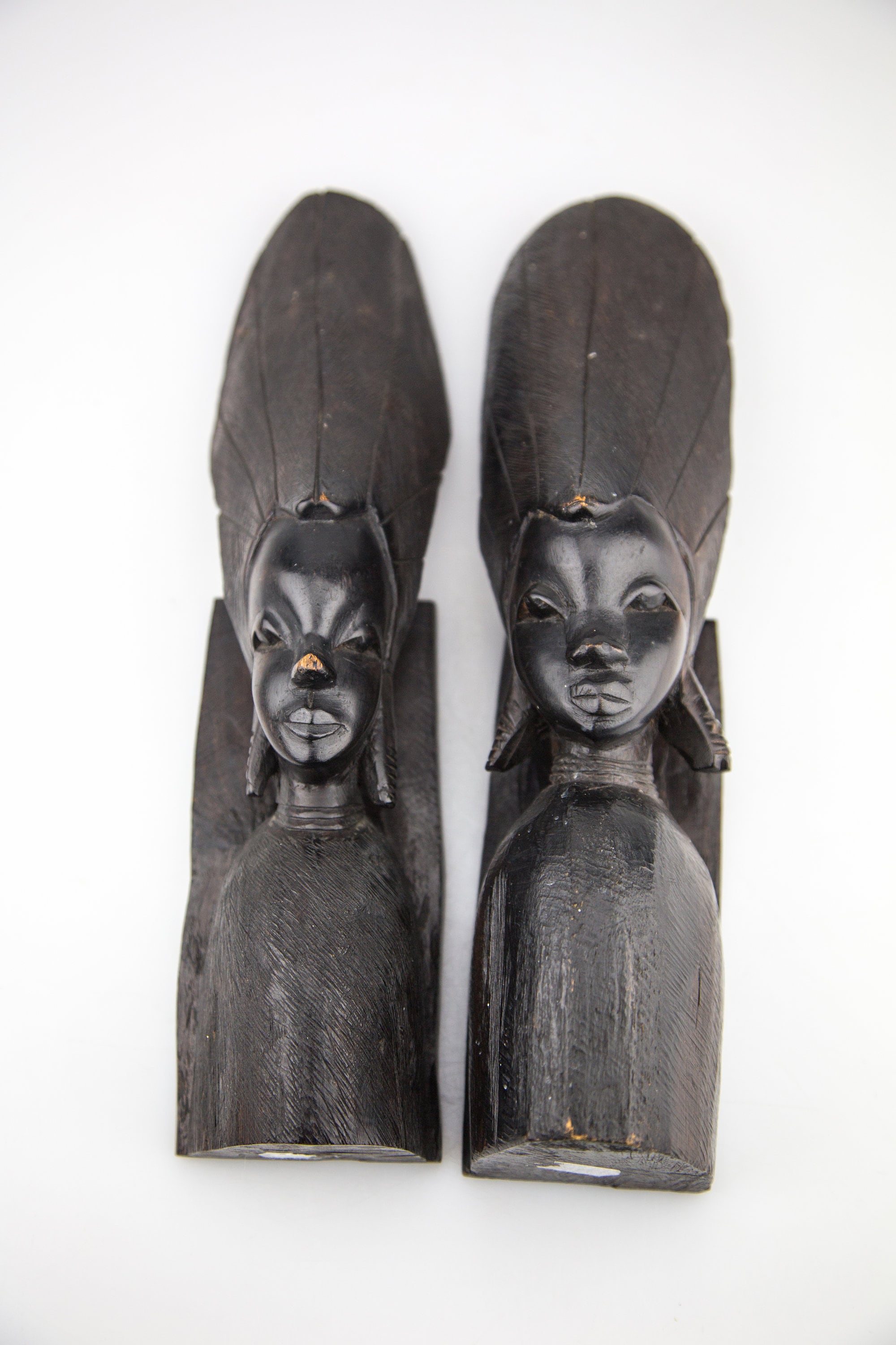 Paire De Serre-livres En ébène Sculpté - Bustes De Femmes - Madagascar