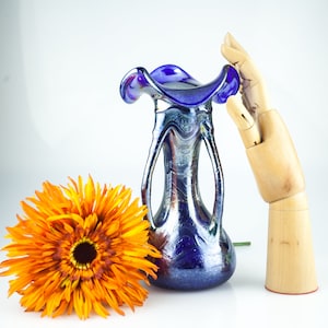 jugendstil floral iridescent vase in Kralik / Konig Loetz style